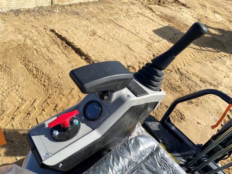 #1032-•-new-ats-me18-mini-excavator-image-14