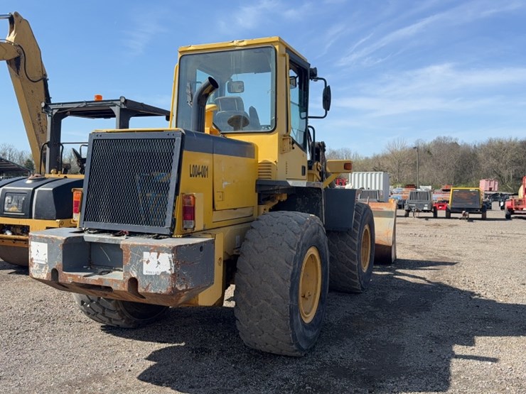 komatsu-wa180-image-8