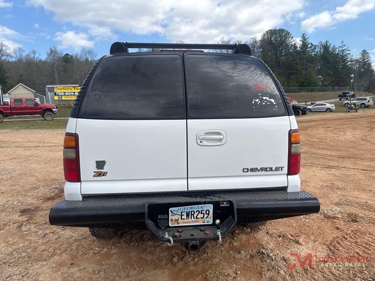 chevrolet-suburban-image-5