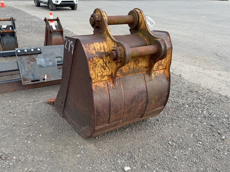 #2004-•-42"-excavator-bucket-image-3