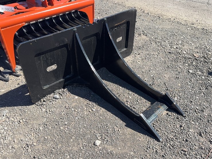 #1000-•-skid-steer-stump-fork-image-2
