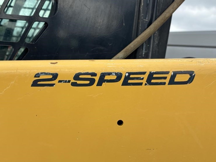 2018-yanmar-s220r-image-11