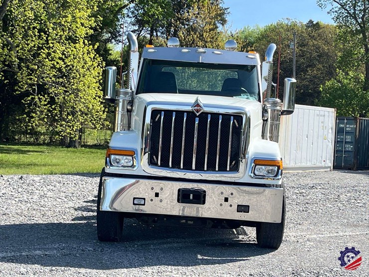 2024-international-hx520-image-17