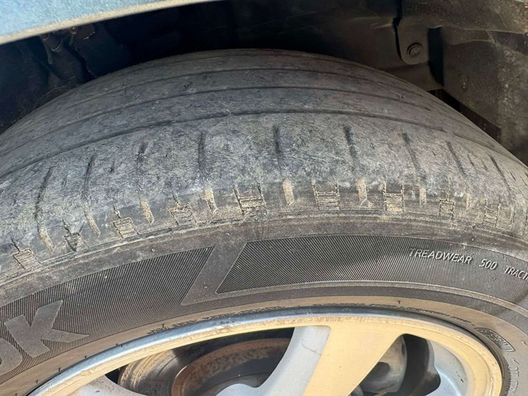 2005-honda-accord-4-door-sedan-(347,973-miles)-image-17