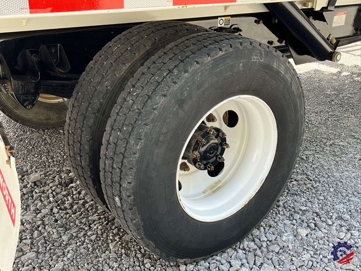 2025-kenworth-t380-image-9