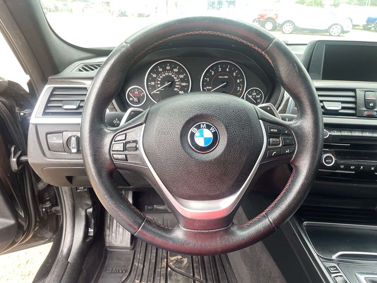 2016-bmw-328i-4-door-sedan-(112,946-miles)-image-12