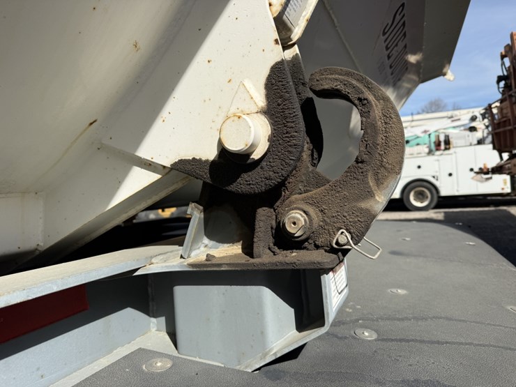 2004-axle-dump-trailer-image-9