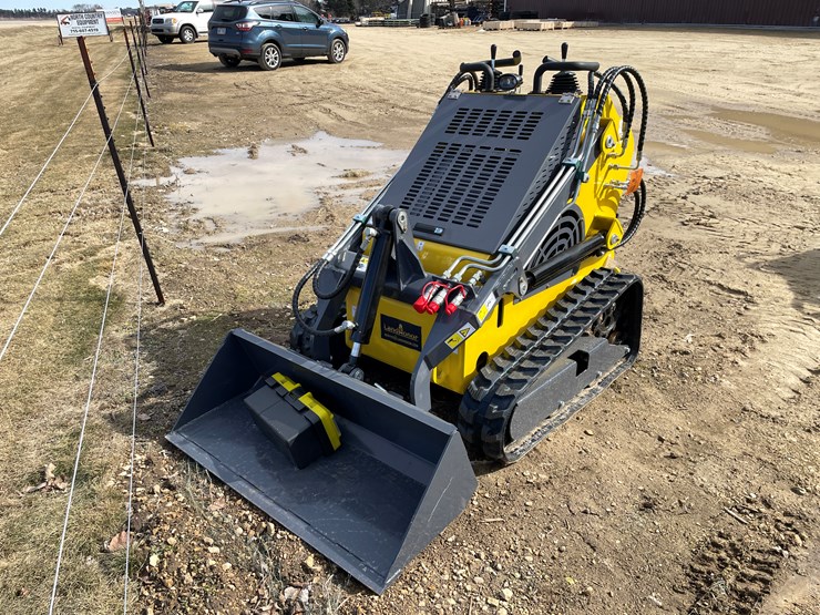 #213-•-landhonor-mini-skid-steer-loader-image-1