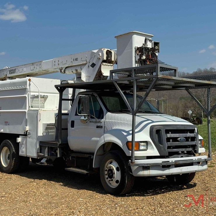 2003 FORD F750 XL