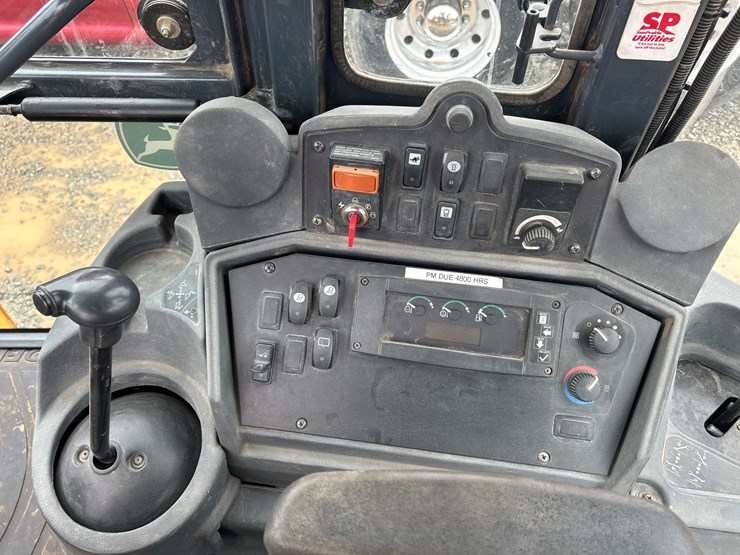 deere-310sj-image-87