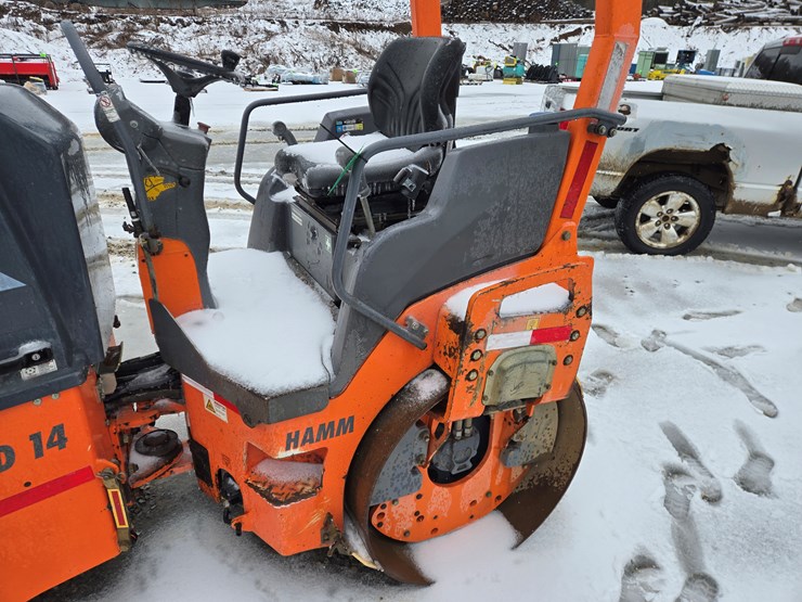 2012-hamm-hd14vv-image-18
