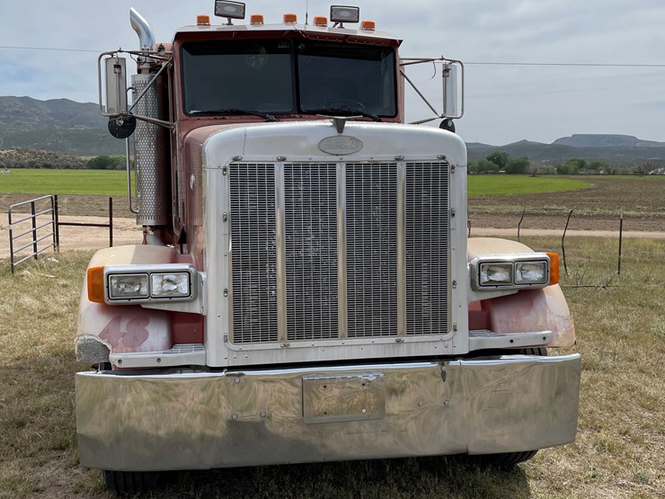 1998-peterbilt-378-image-4