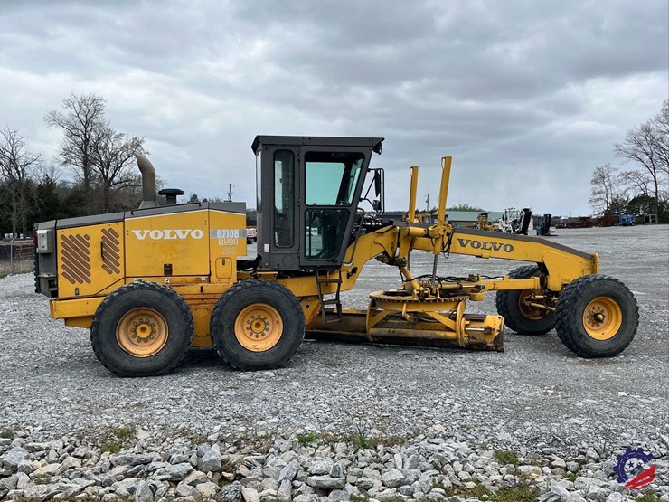 2003-volvo-g710b-image-6