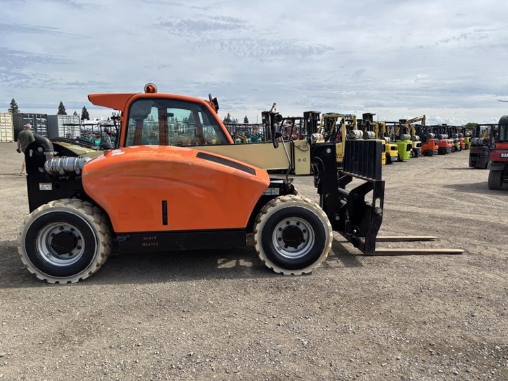 2017-jlg-g5-18a-image-7