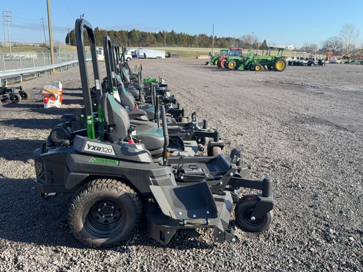 #4036-•-yakta-yxr-320-zero-turn-mower-image-7