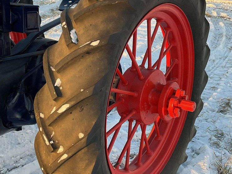 1937-fordson-all-around-england-image-21