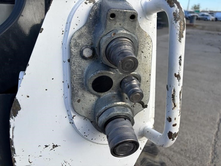 2019-bobcat-t590-image-13
