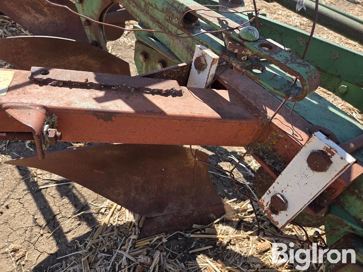 john-deere-plow-image-19