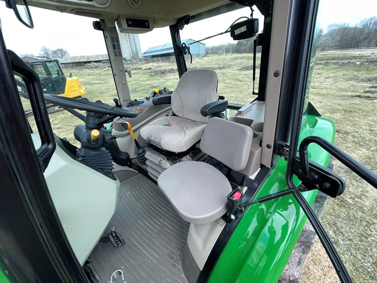 2019-john-deere-5090m-image-50