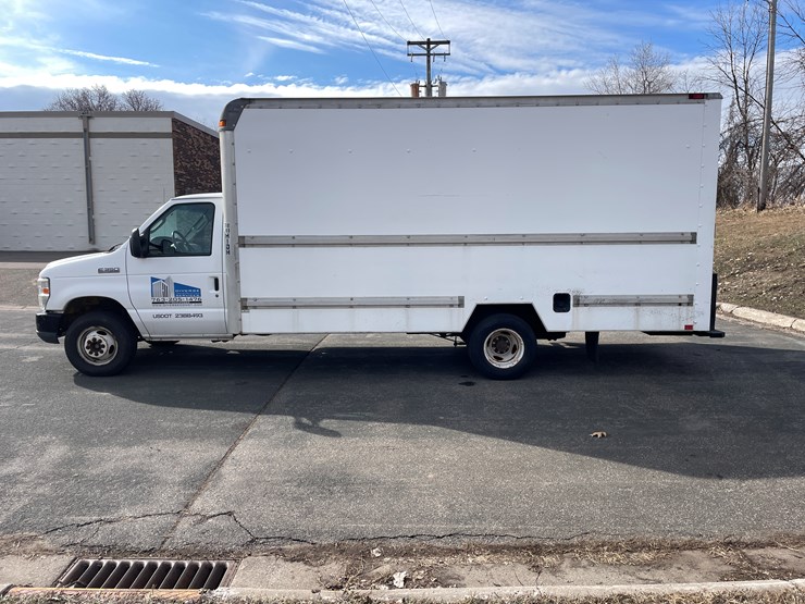 2008-ford-e350-image-6