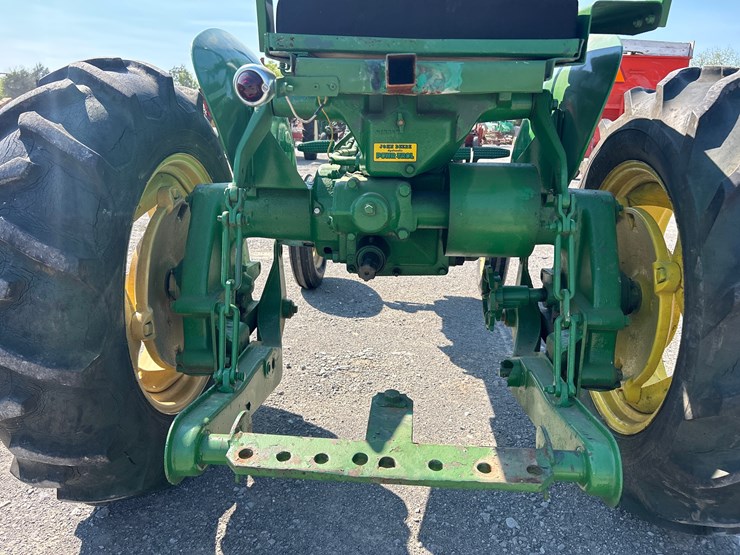 john-deere-m-image-8