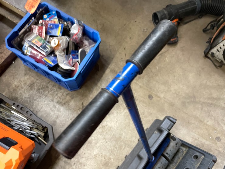 #2536-•-linoleum-roller-(columbia-heights,-mn)-image-8