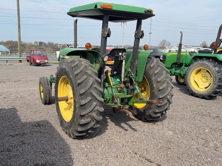john-deere-2350-image-11