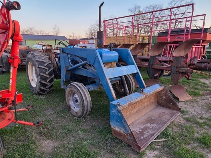 1984-ford-4610-image-1