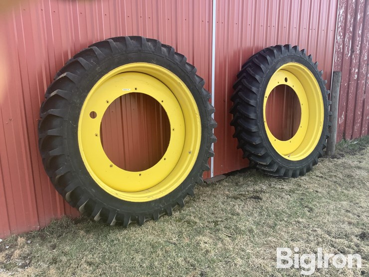 john-deere-340-image-4