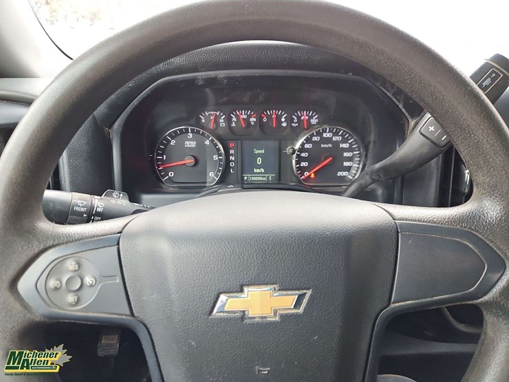 2018-chevrolet-silverado-1500-image-26