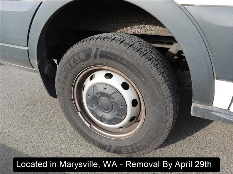 2015-ford-transit-image-12