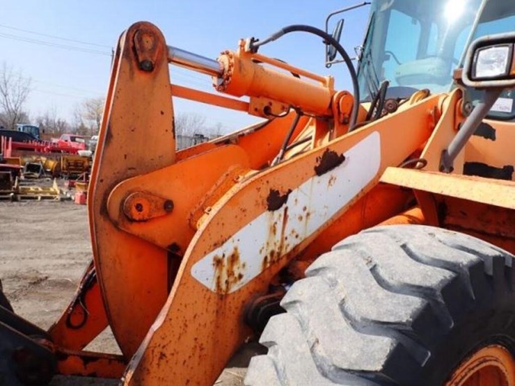 2010-doosan-dl250-image-24