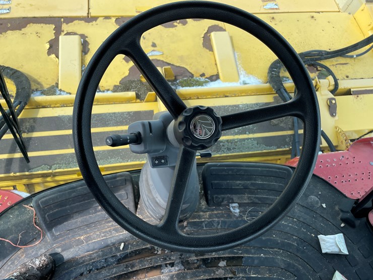 2011-new-holland-h8060-image-54