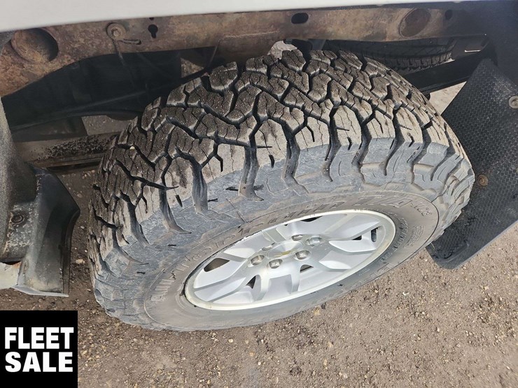 2018-chevrolet-silverado-1500-image-13