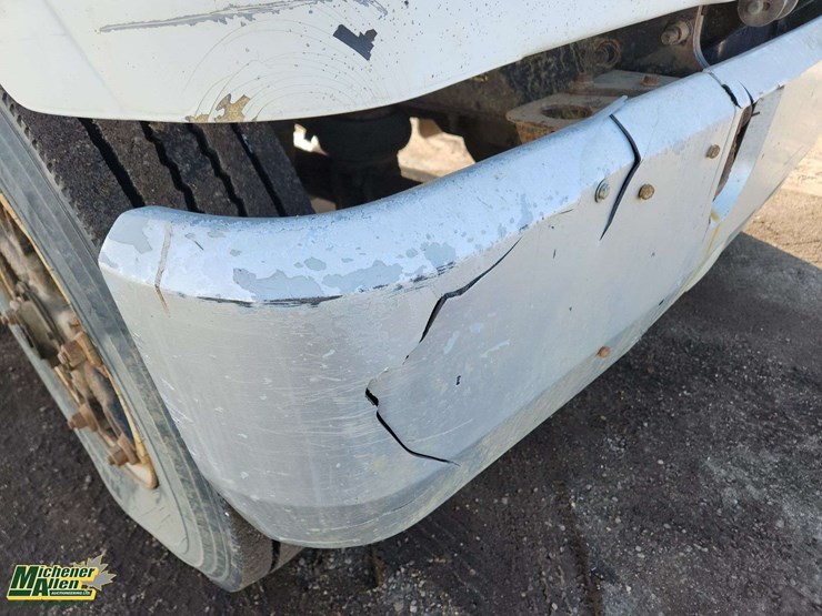 1998-mack-ch613-image-37