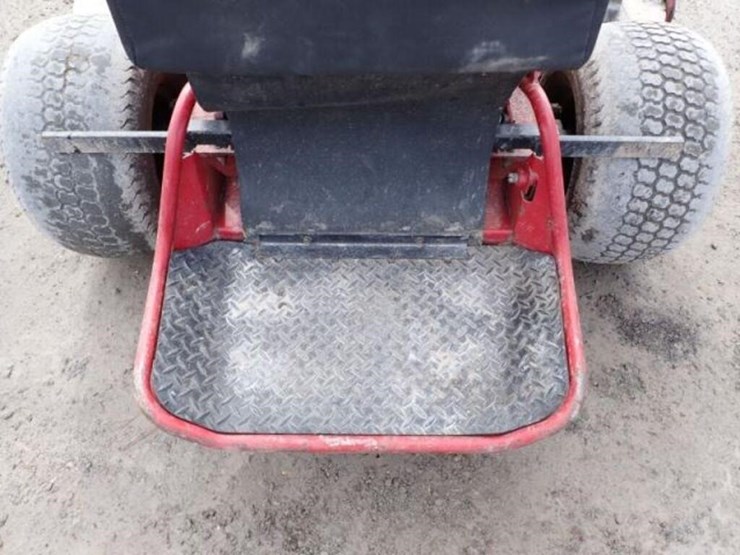 2014-toro-grand-stand-stand-on-mower-7458331400026-image-14