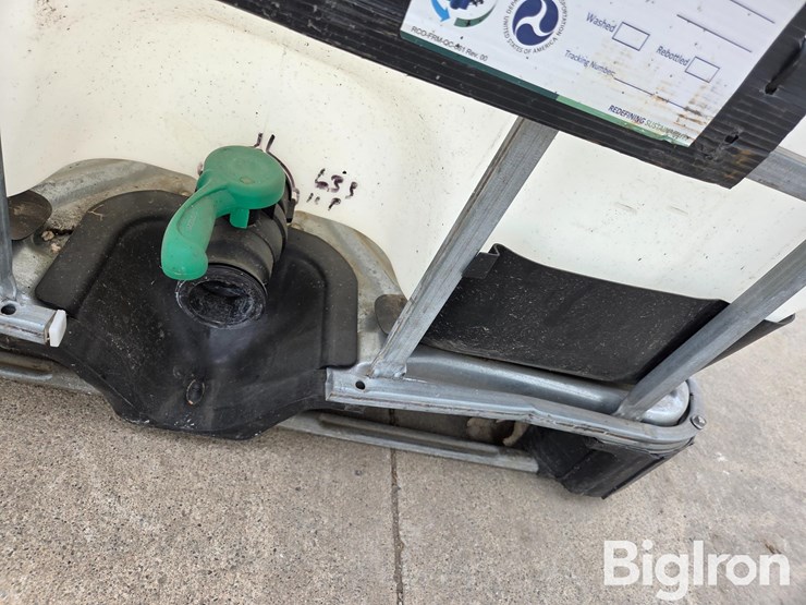 mauser-poly-chemical-tote-image-10