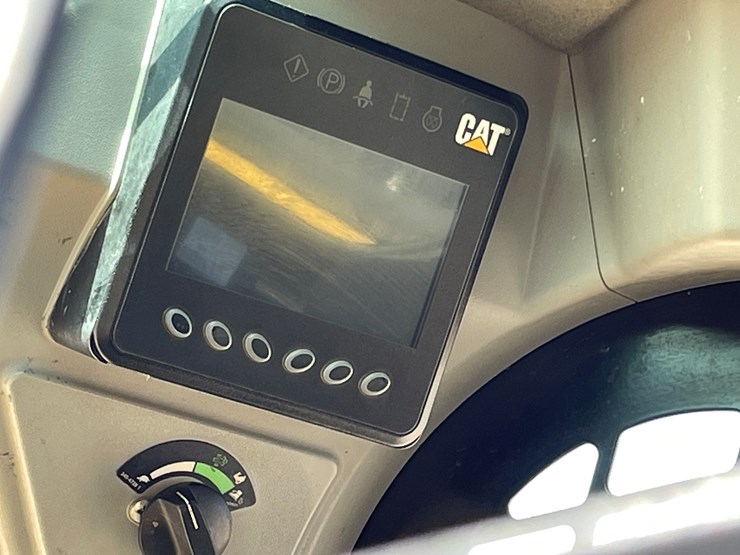 2019-caterpillar-259d3-image-34