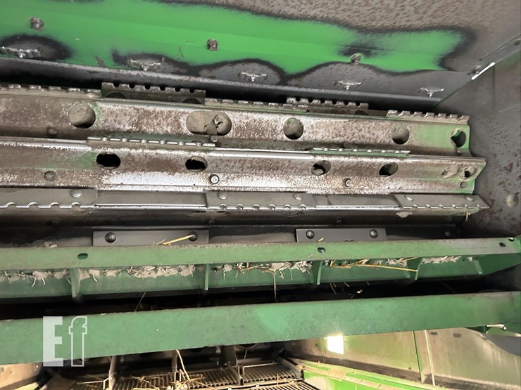 2012-john-deere-s690-image-31