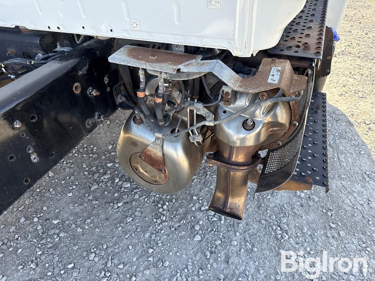 2011-hino-338-image-13