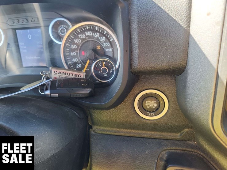 2019-dodge-2500-image-23