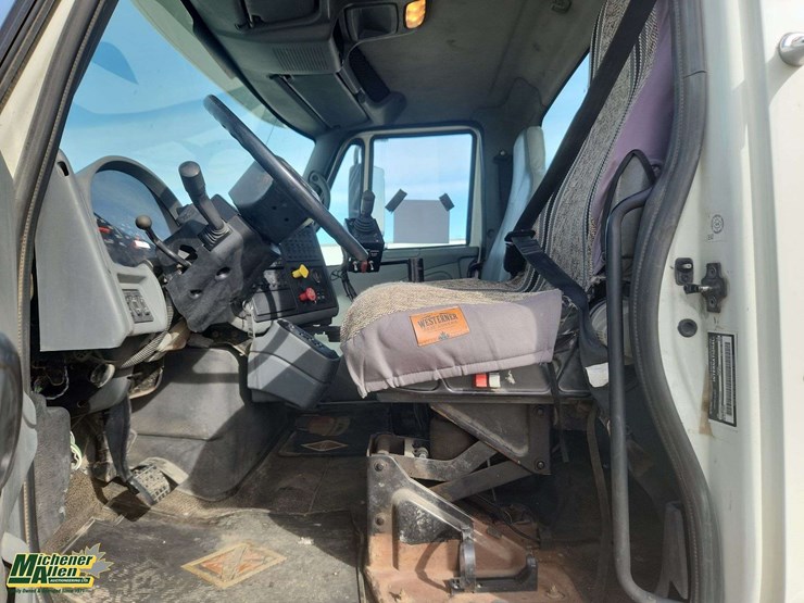 2006-international-workstar-7500-image-13