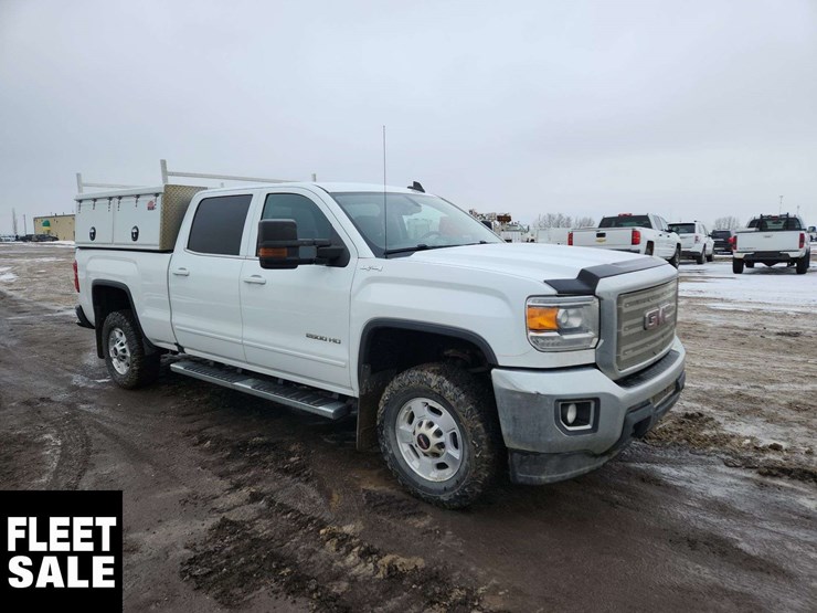 2019-gmc-sierra-2500hd-image-4