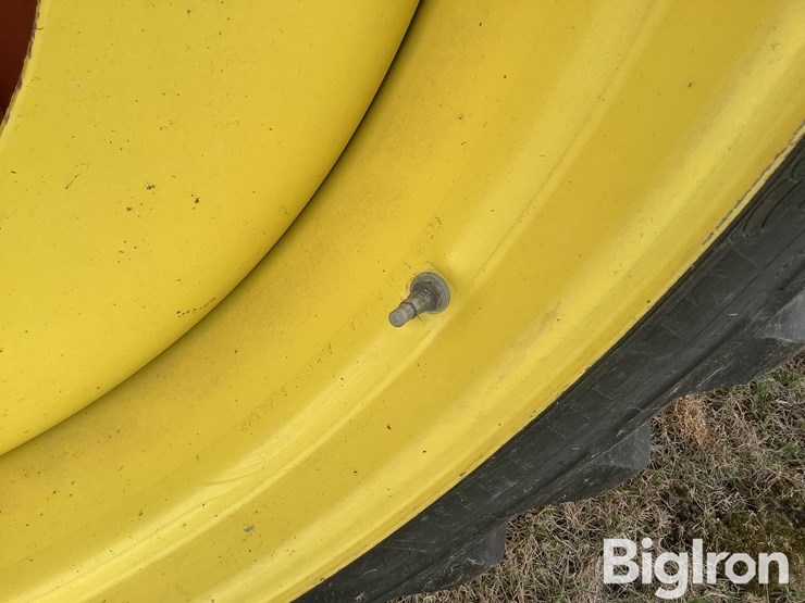 john-deere-340-image-14