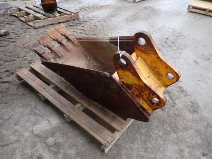 caterpillar-16-image-6