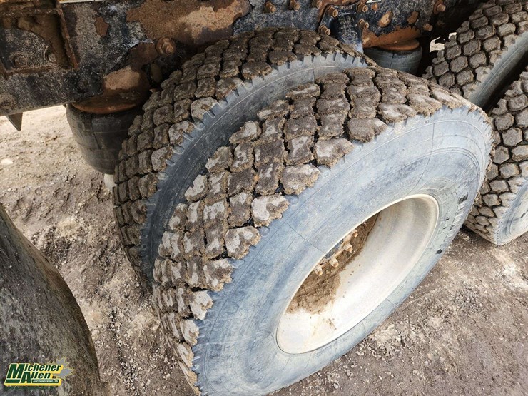 2008-peterbilt-340-image-28