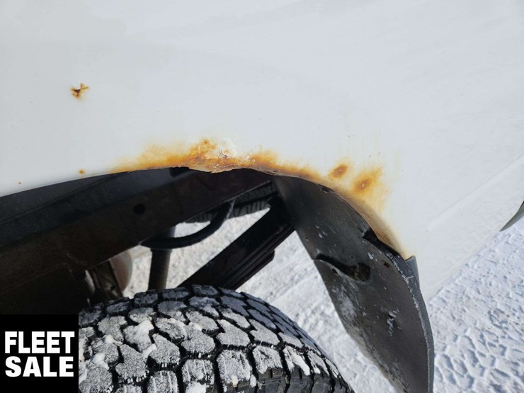 2013-dodge-3500-image-35