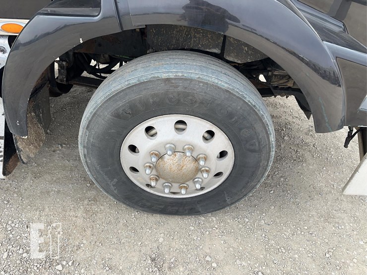 2005-kenworth-t800-image-34