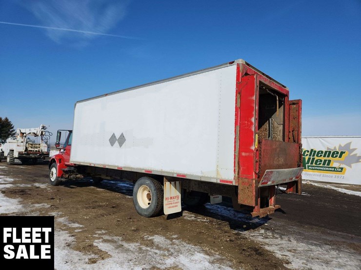 2006-international-durastar-4300-image-3