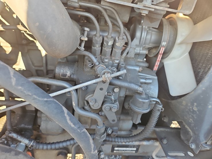 kubota-b2400-image-15